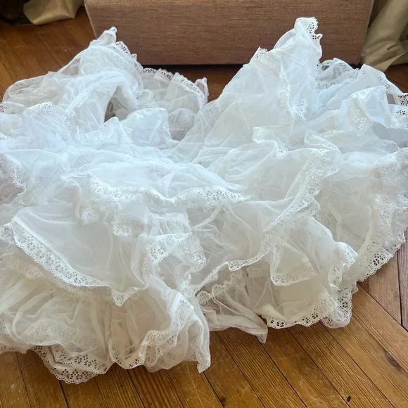 Malco Modes white fluffy crinoline 2 layer  petticoat size Small Square dance - Picture 4 of 6